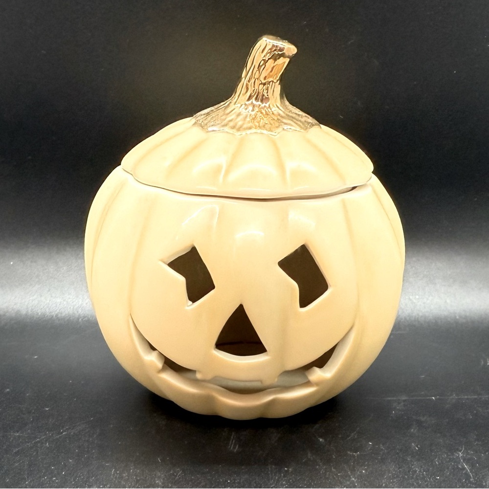 Lenox Ceramic Pumpkin Candle Holder - Cream and 24 carat gold accents.